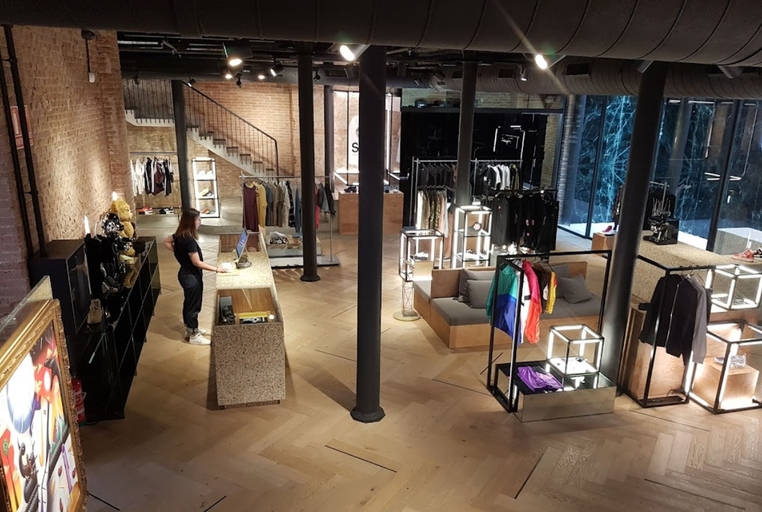 An inside image of Sivasdescalzo store
